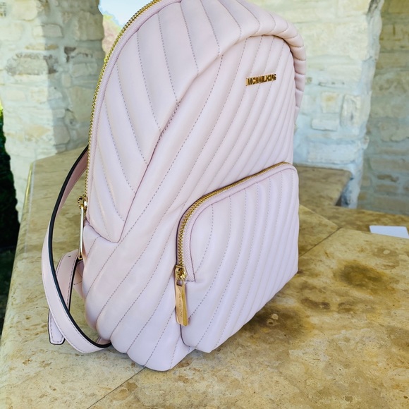 NWT Michael Kors quilted Backpack - Picture 5 of 9